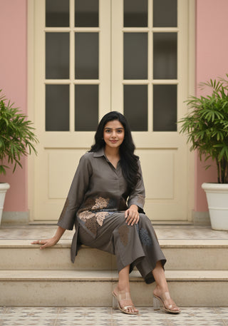 Elegant Co-ord Set with Leaf Appliqué Detailing