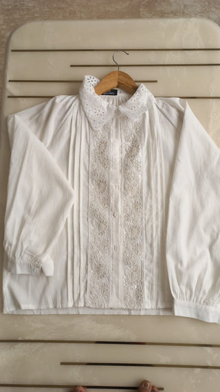 Shirt in white in mull fabric